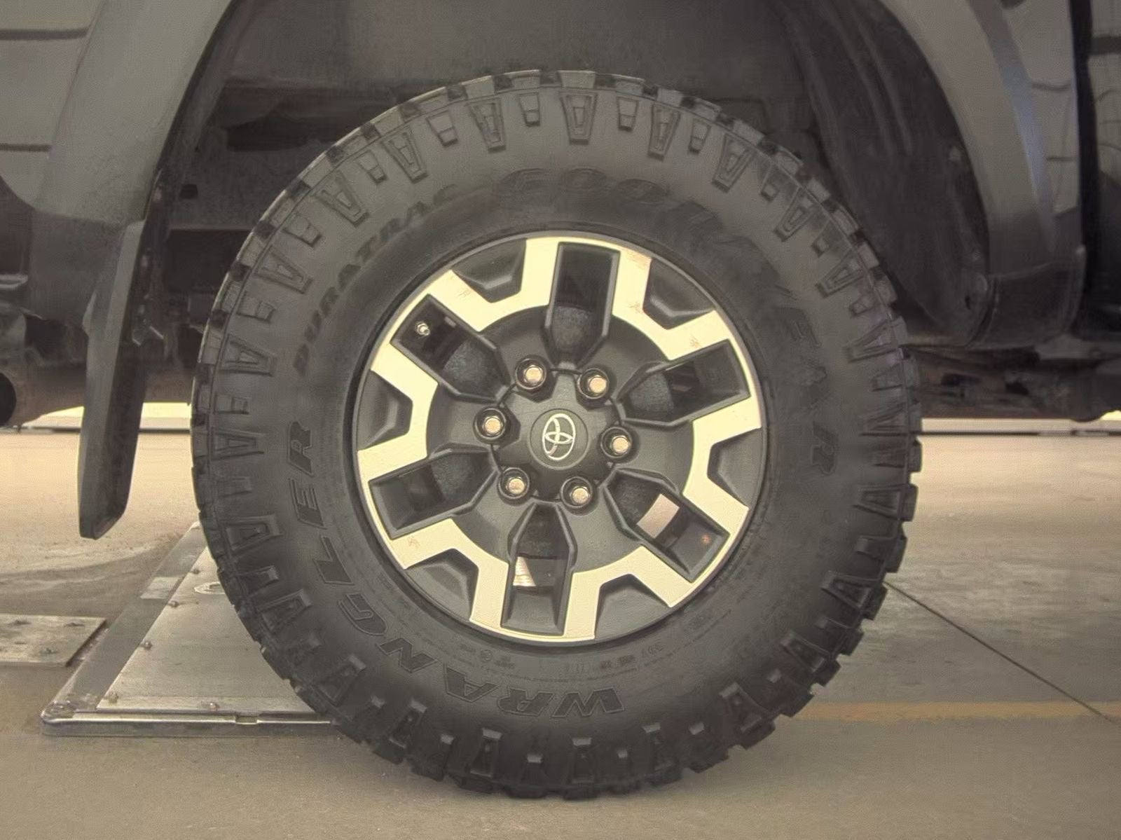 2017 Toyota Tacoma SR5