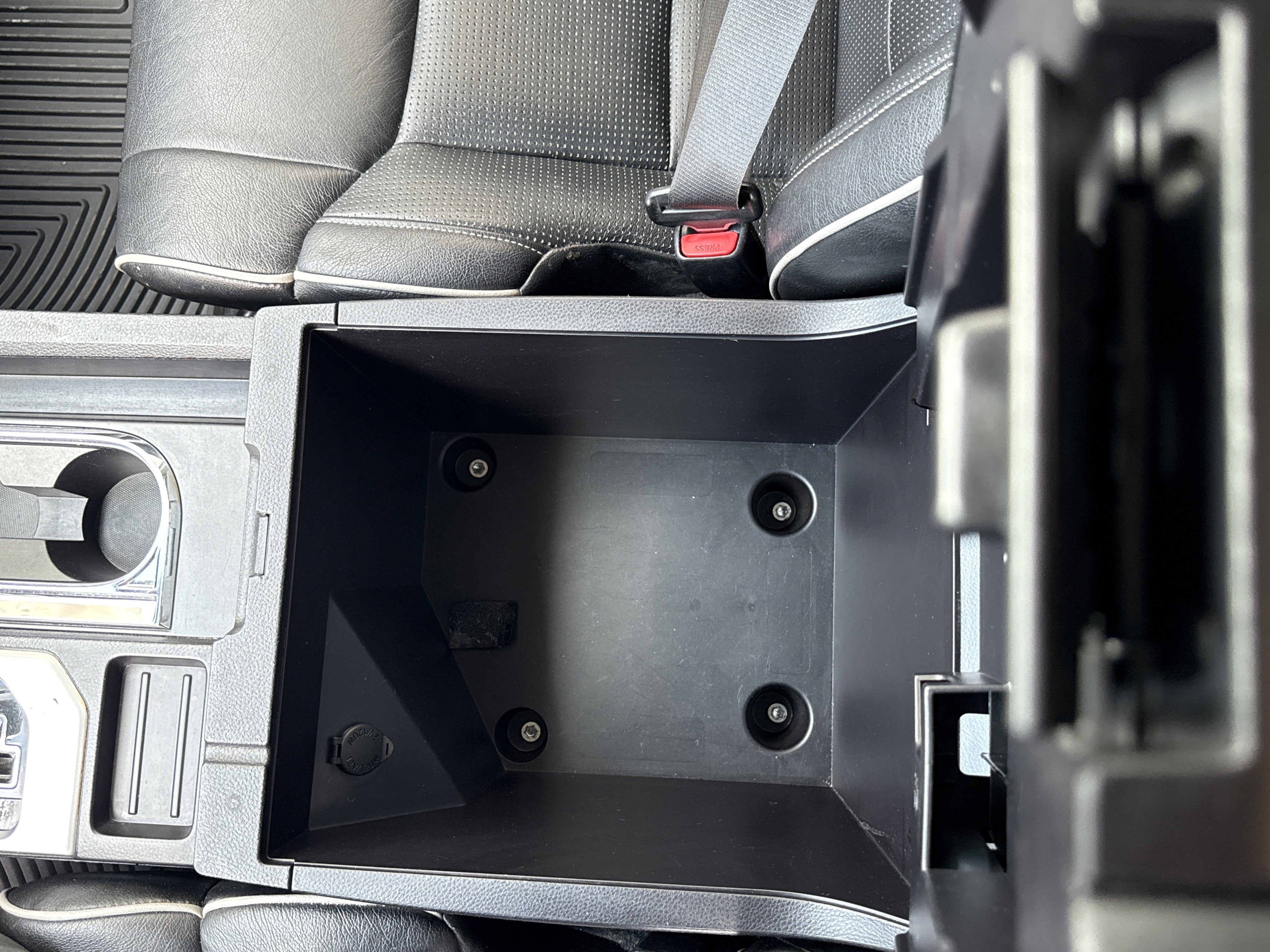 2016 Toyota Tundra 2WD Truck SR5