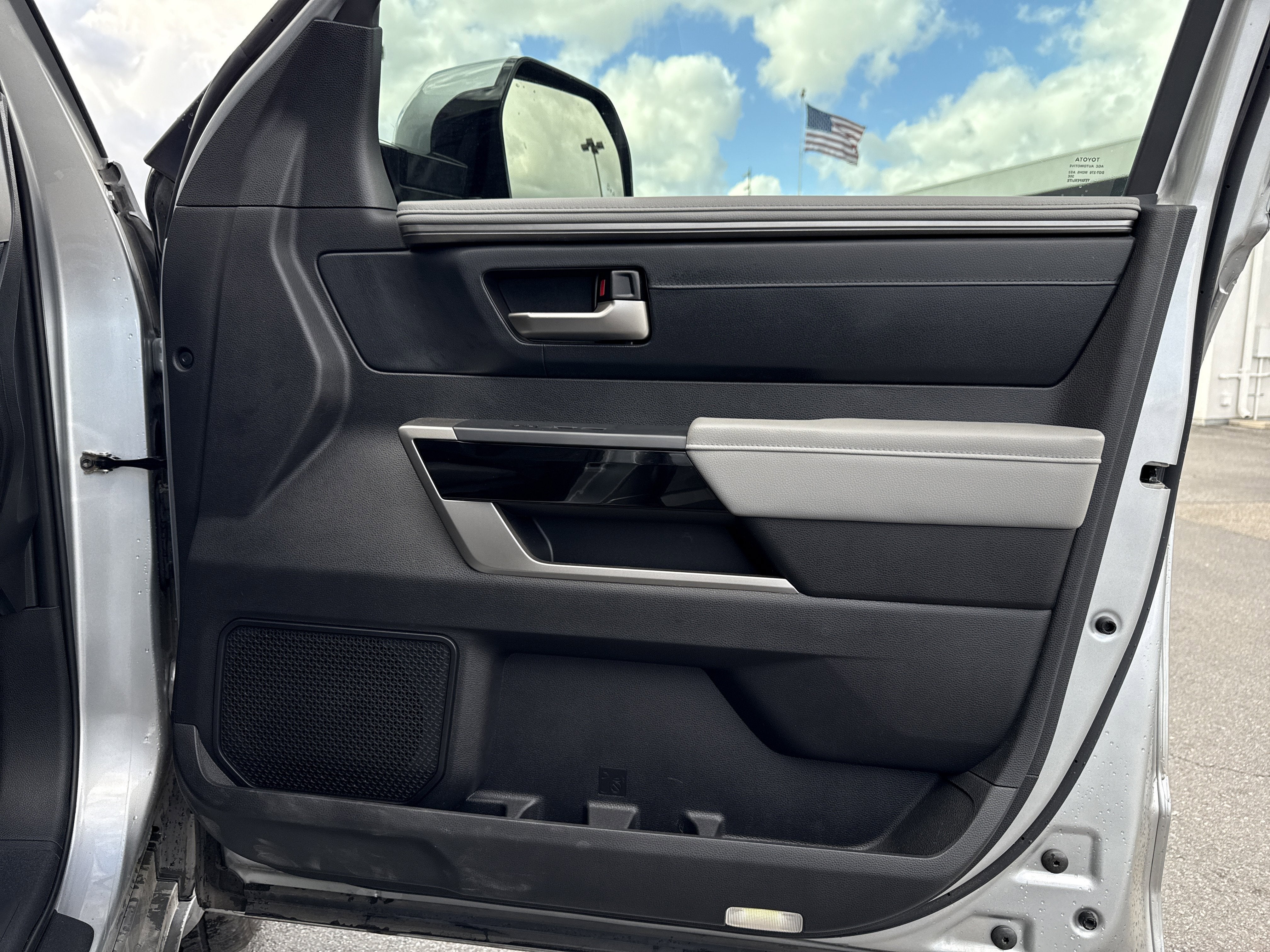 2022 Toyota Tundra 4WD Limited