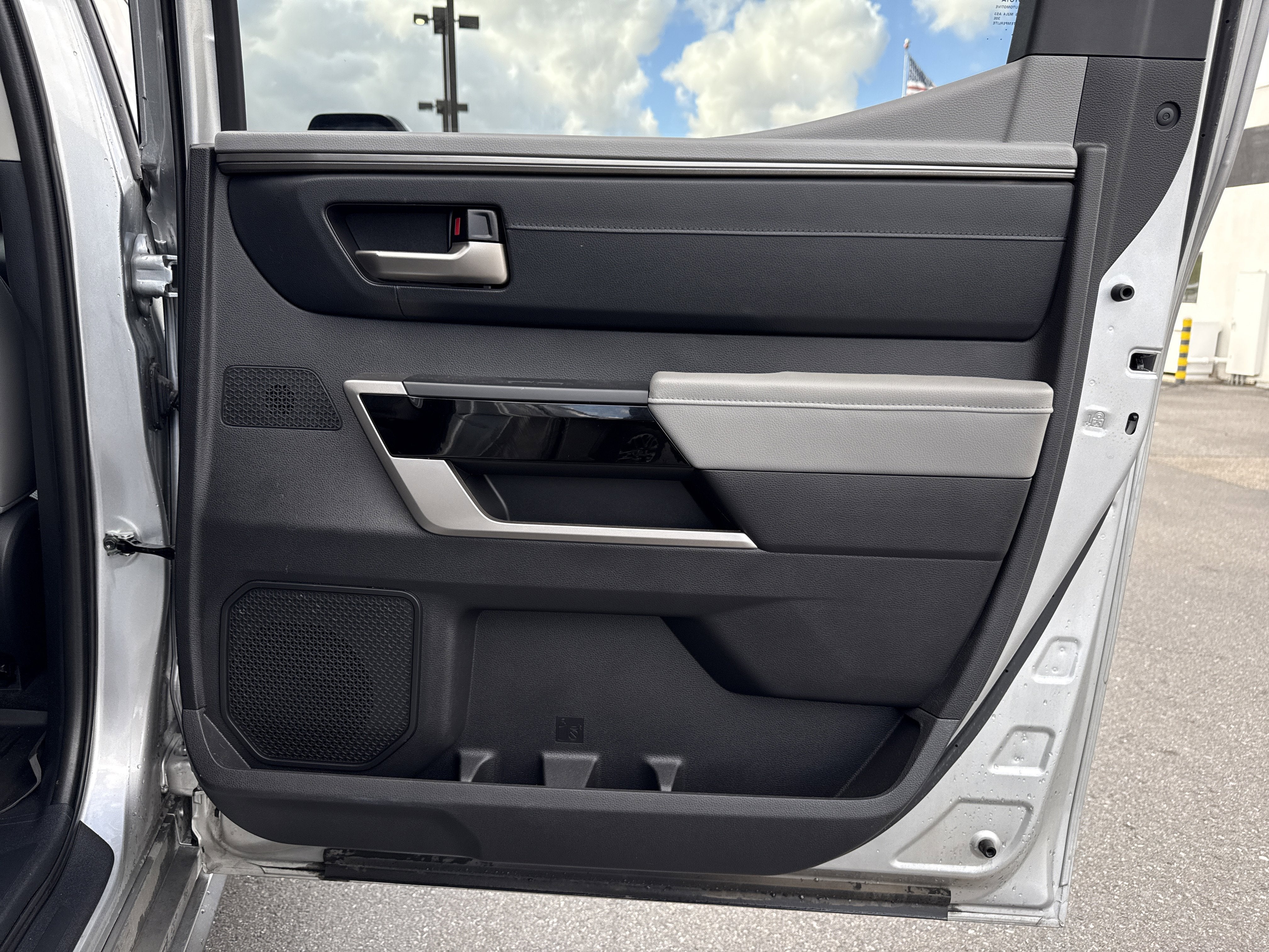 2022 Toyota Tundra 4WD Limited