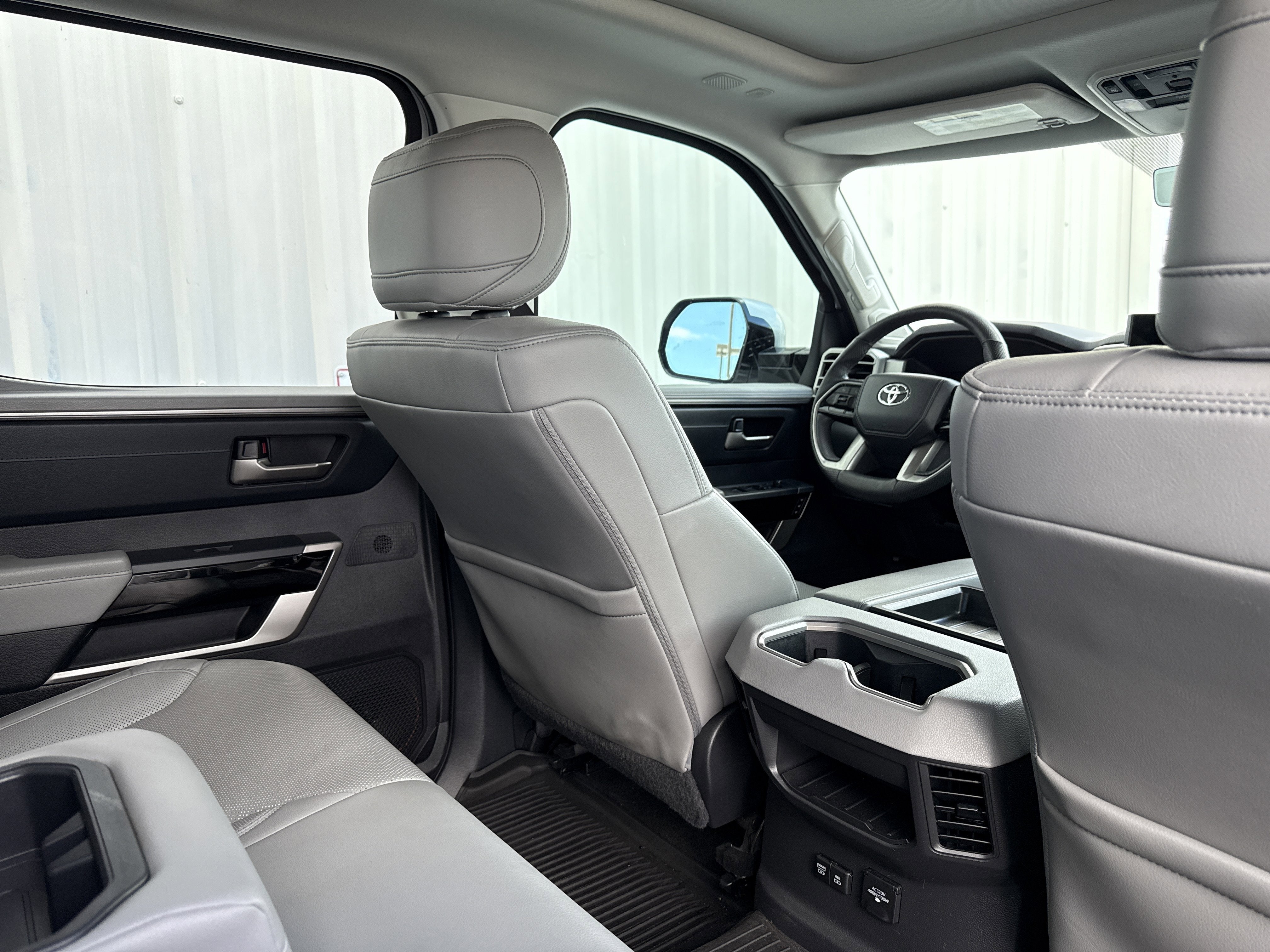 2022 Toyota Tundra 4WD Limited