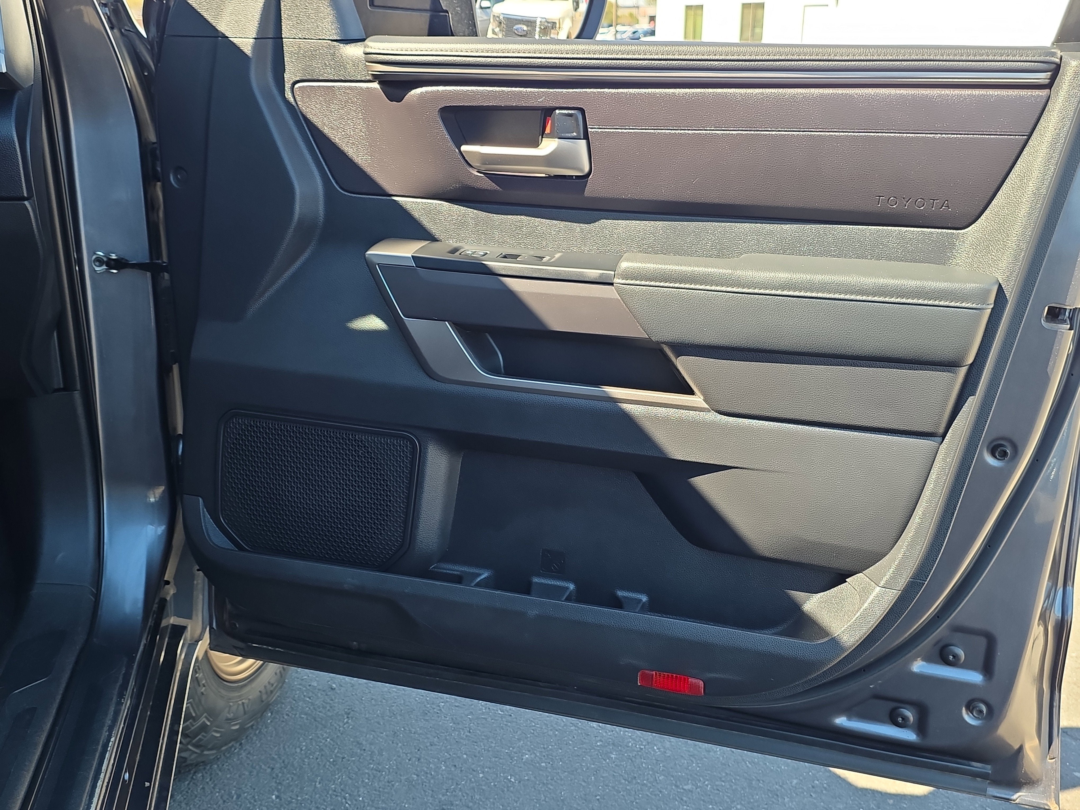 2024 Toyota Tundra 4WD SR5