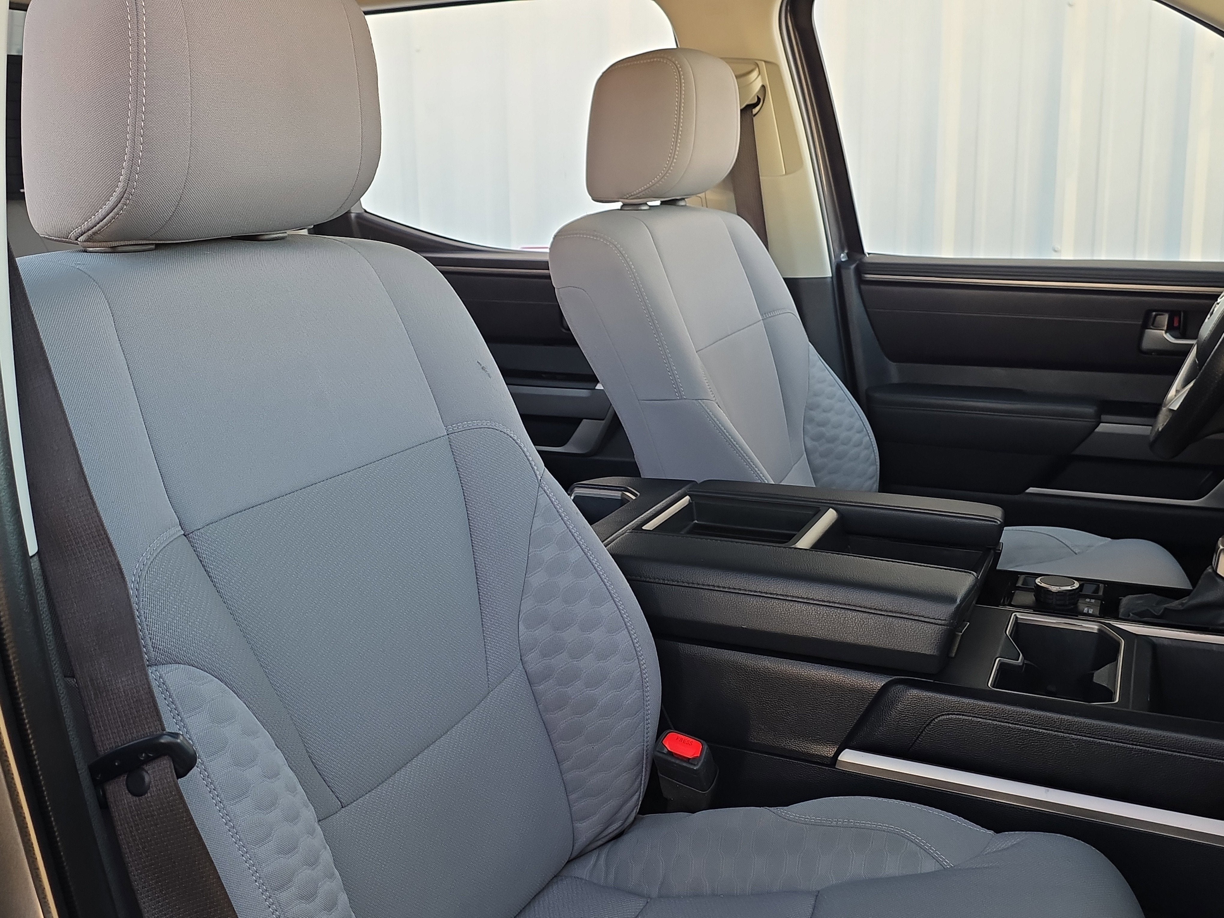 2024 Toyota Tundra 4WD SR5