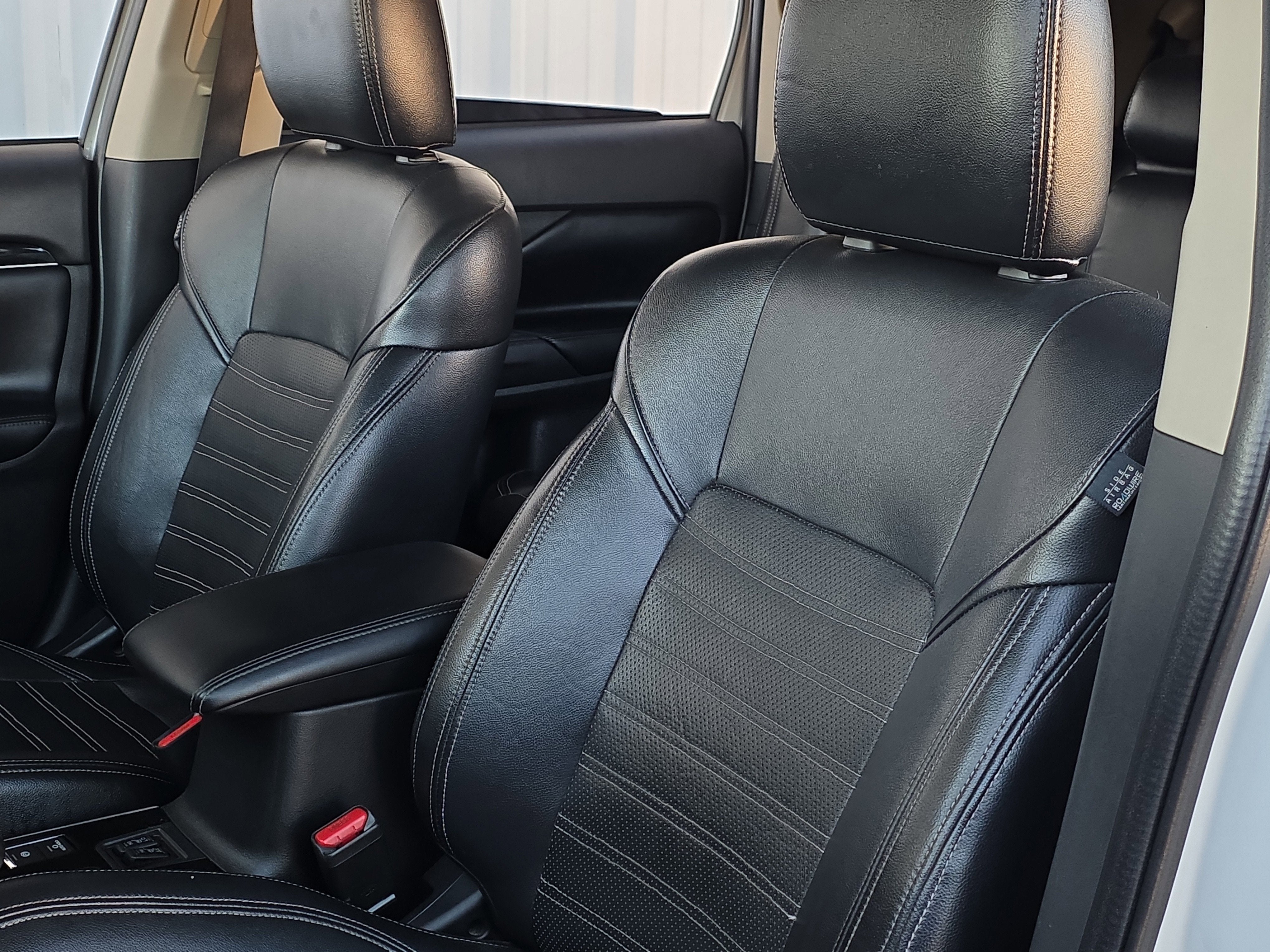 2020 Mitsubishi Outlander SE