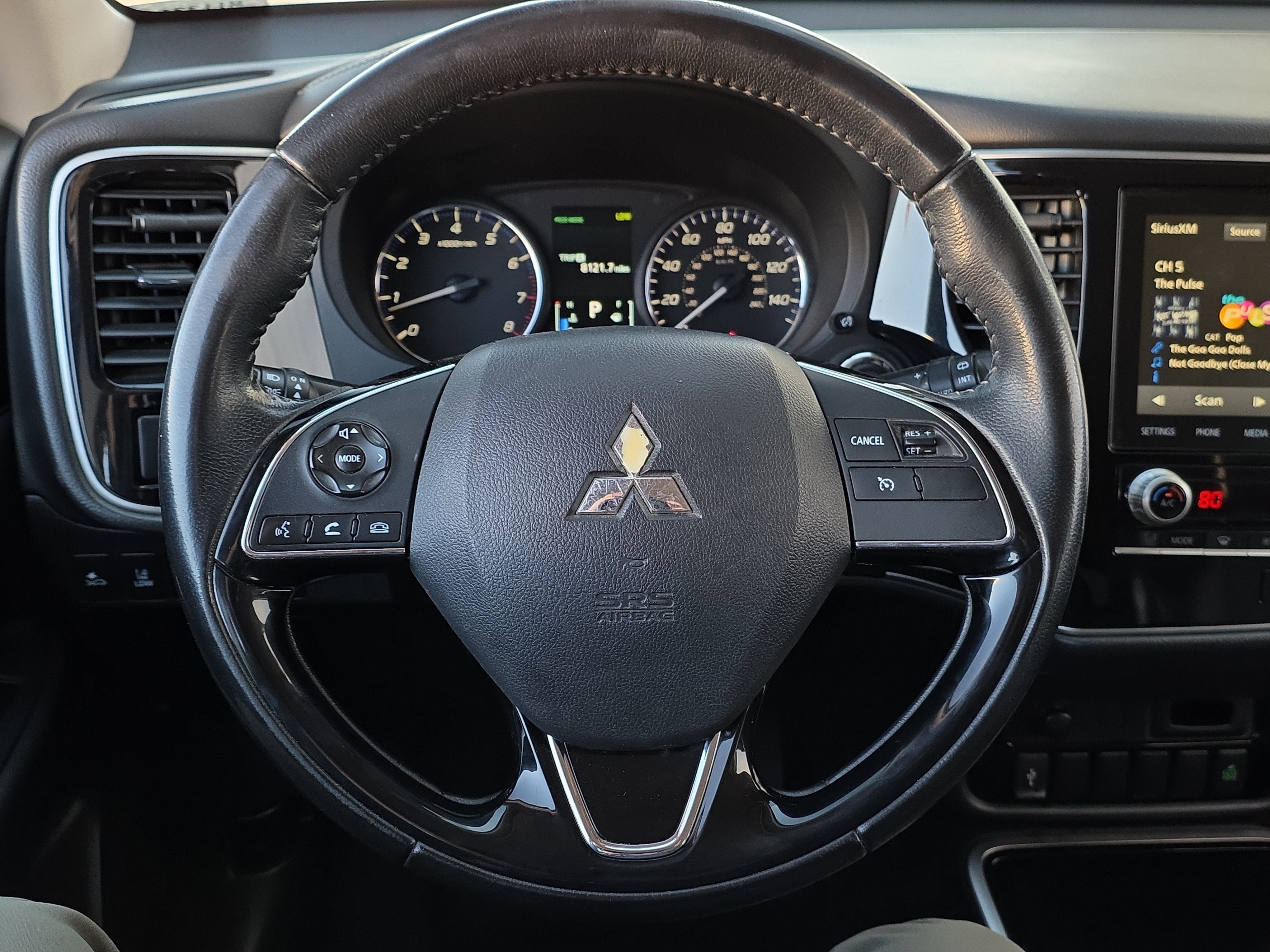 2020 Mitsubishi Outlander SE