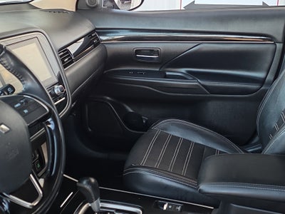 2020 Mitsubishi Outlander SE