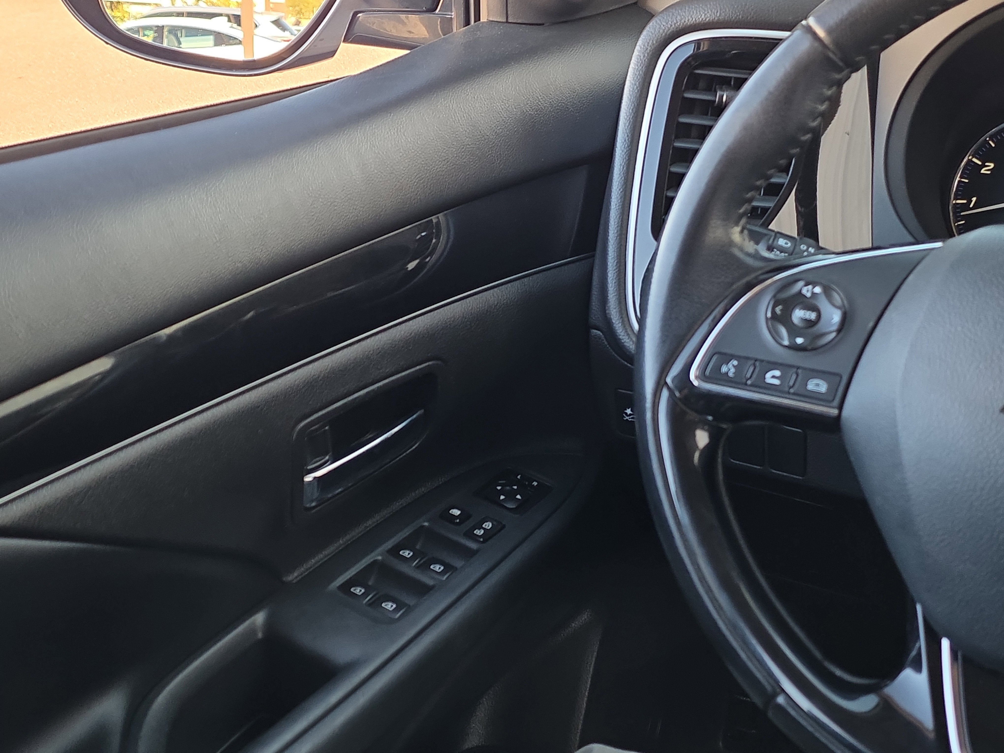 2020 Mitsubishi Outlander SE