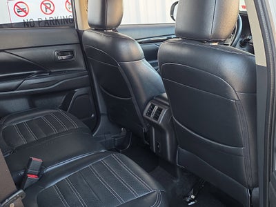 2020 Mitsubishi Outlander SE