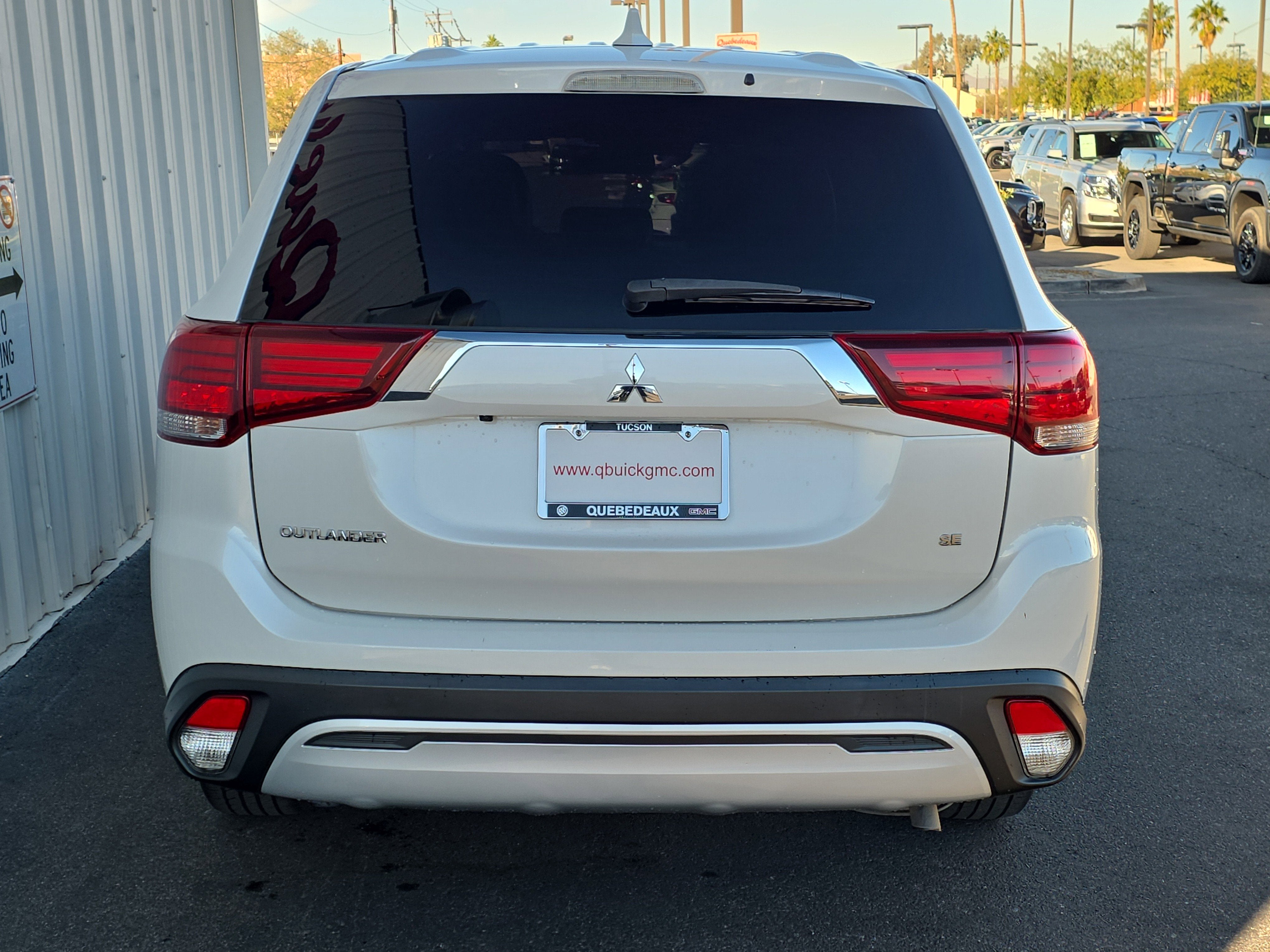 2020 Mitsubishi Outlander SE