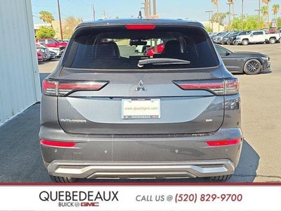 2025 Mitsubishi Outlander SE