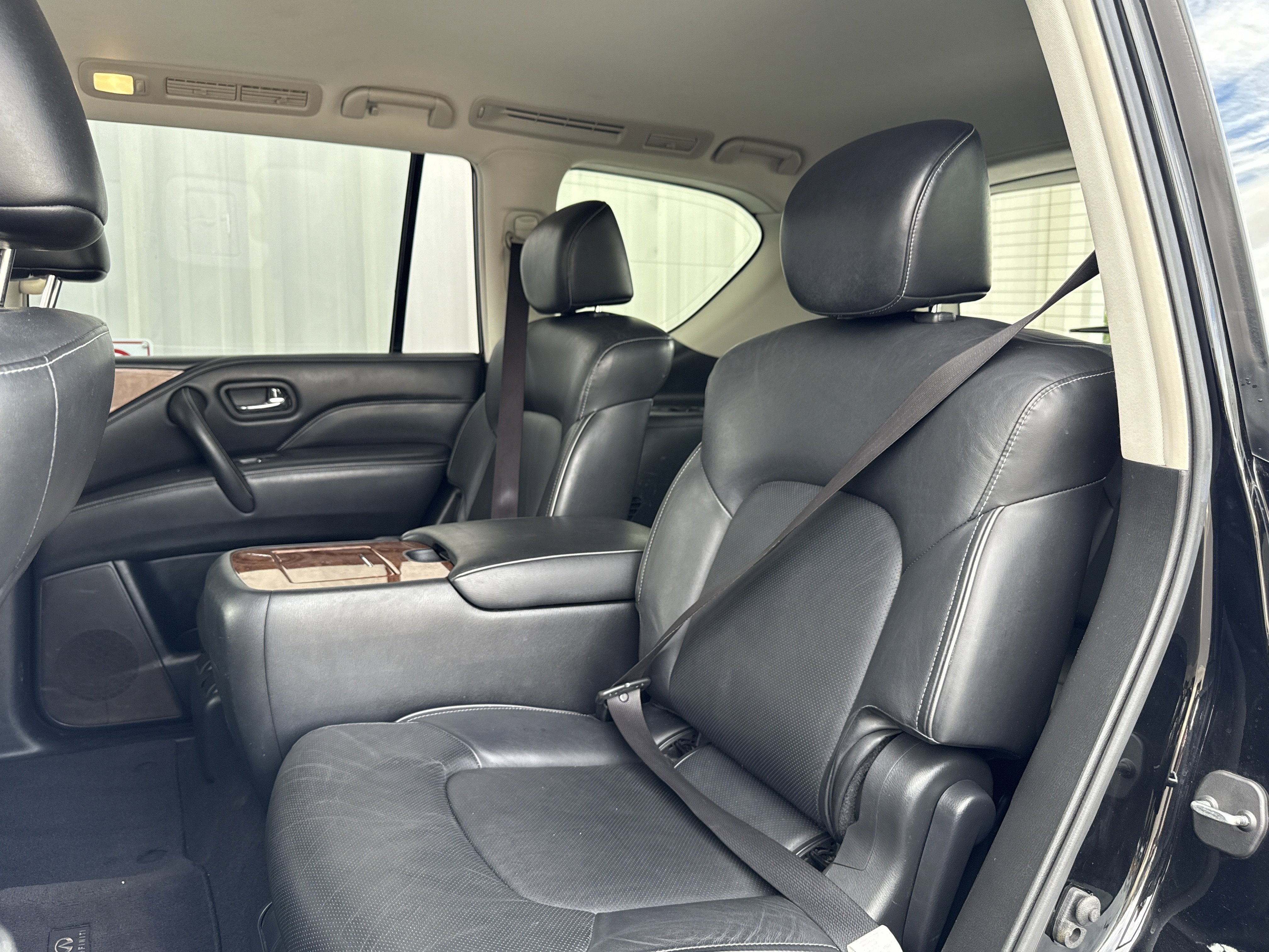 2019 INFINITI QX80 LUXE