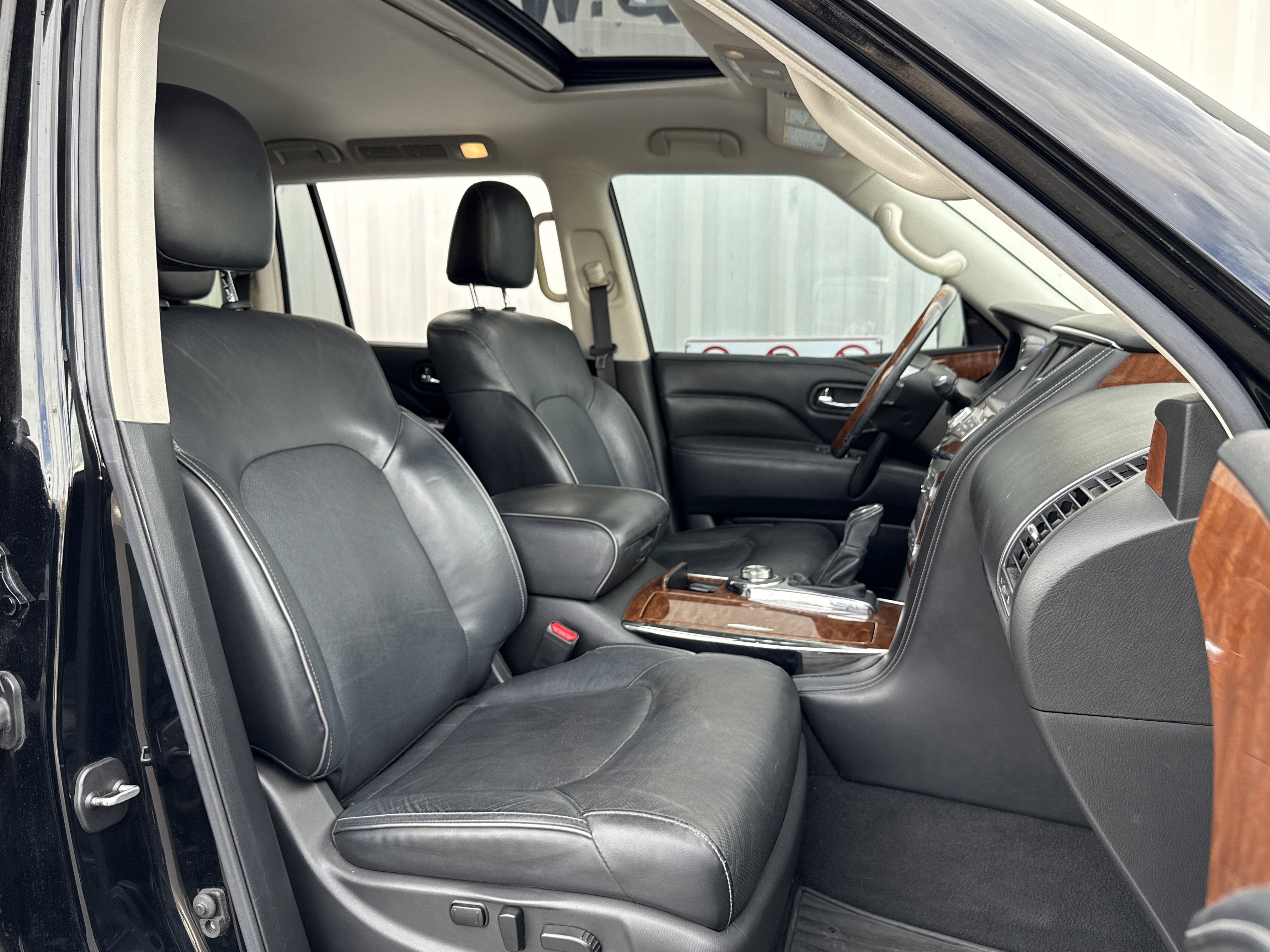 2019 INFINITI QX80 LUXE