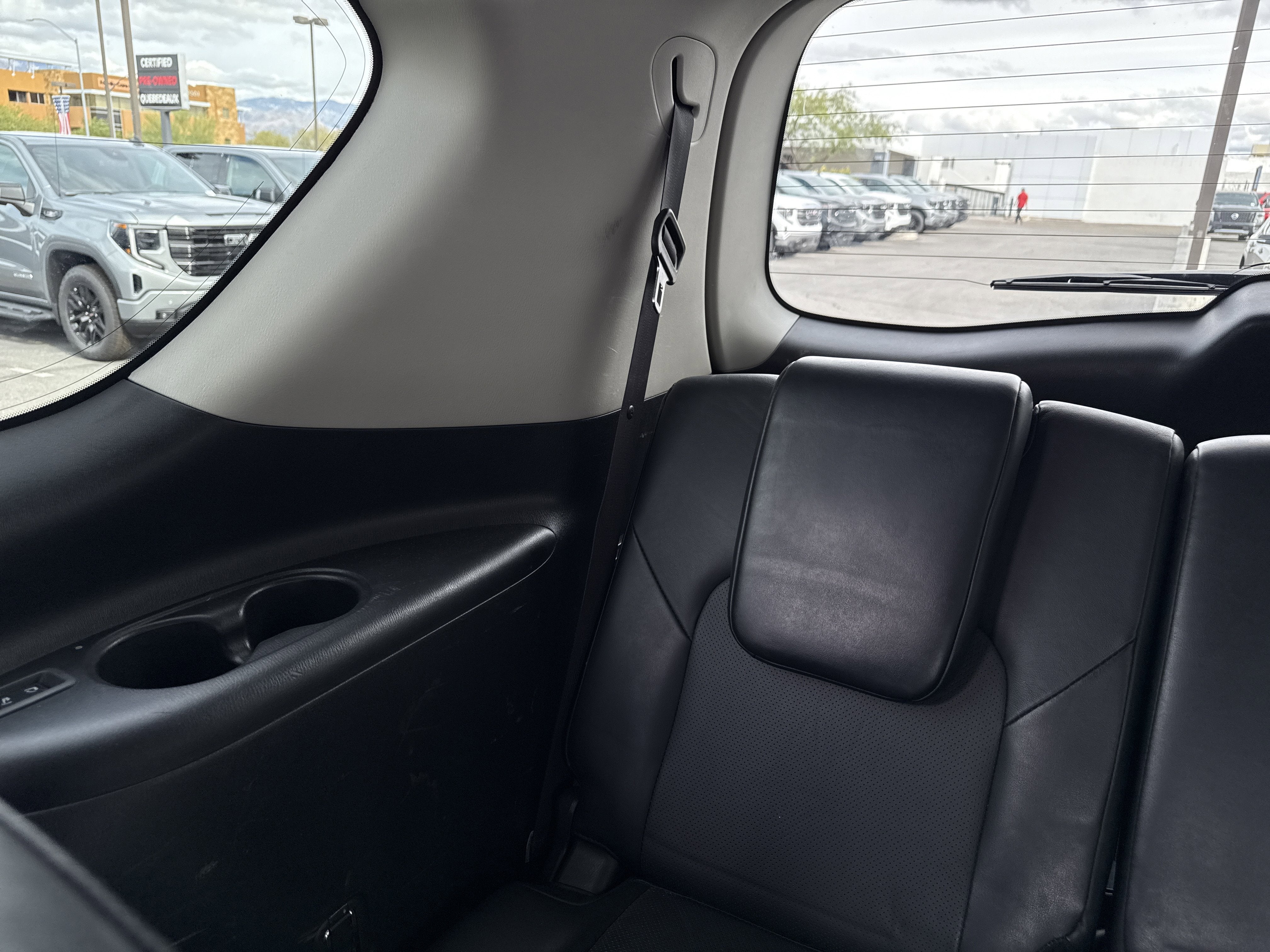 2019 INFINITI QX80 LUXE