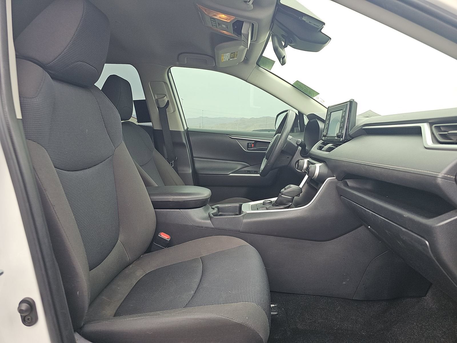 2020 Toyota RAV4 Hybrid LE