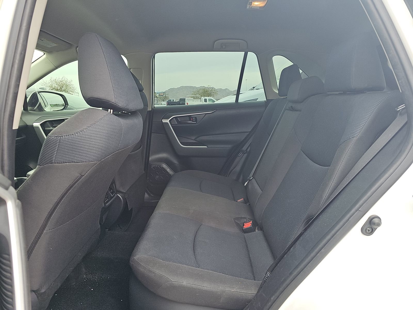 2020 Toyota RAV4 Hybrid LE