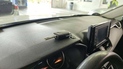 2020 Toyota RAV4 Hybrid LE