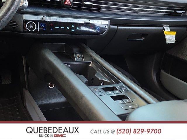 2024 Hyundai IONIQ 6 SE Standard Range