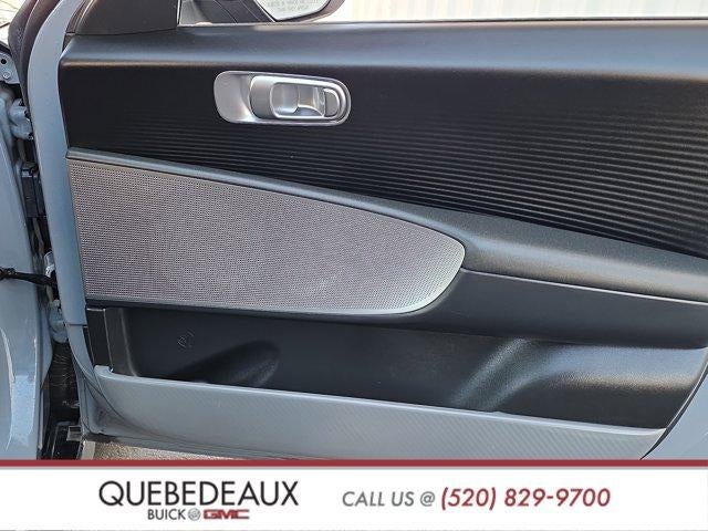 2024 Hyundai IONIQ 6 SE Standard Range