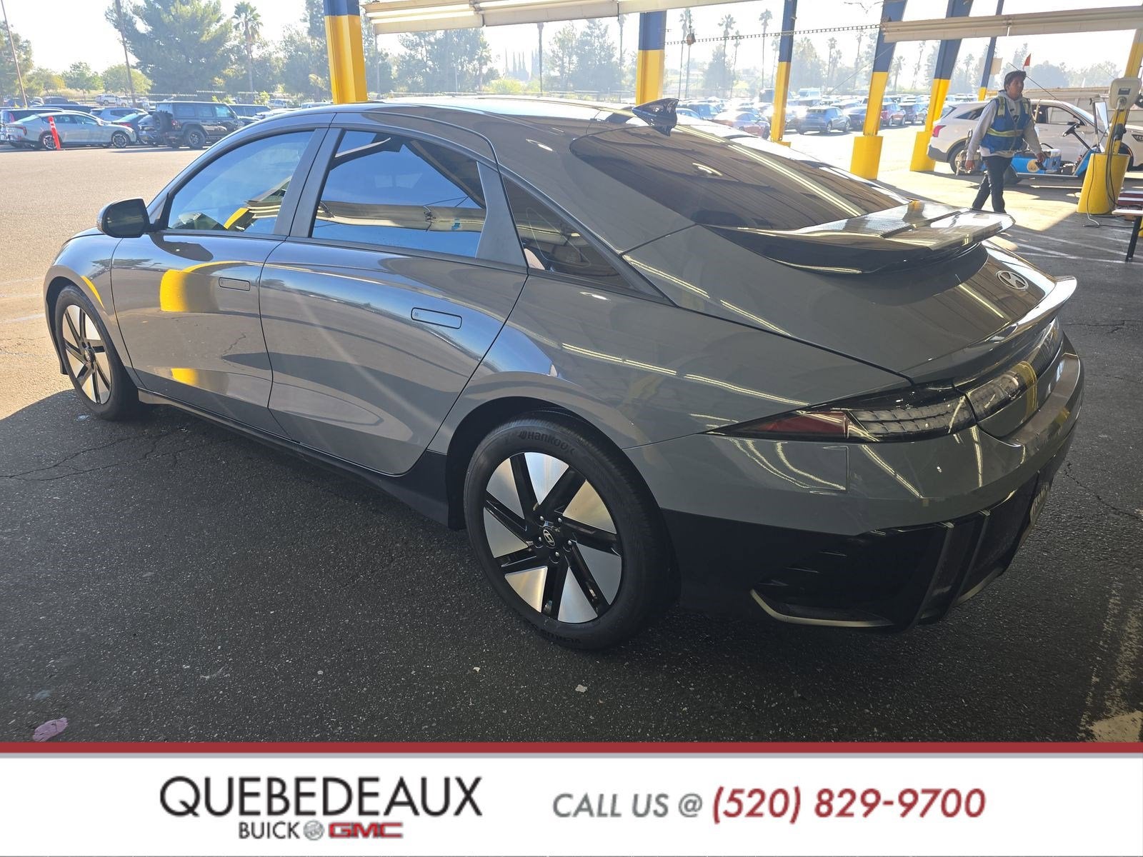 2024 Hyundai IONIQ 6 SE Standard Range