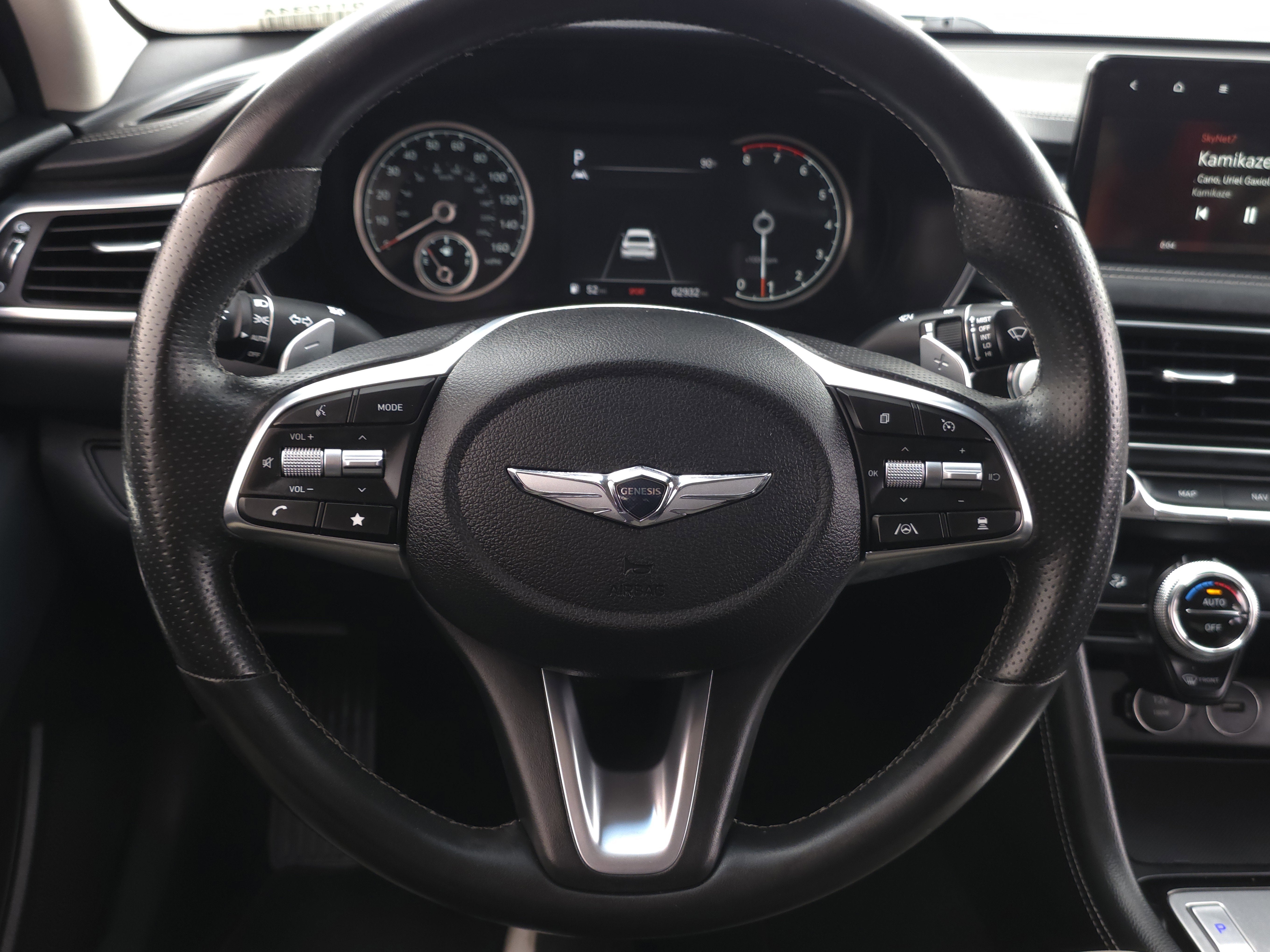 2022 Genesis G70 2.0T