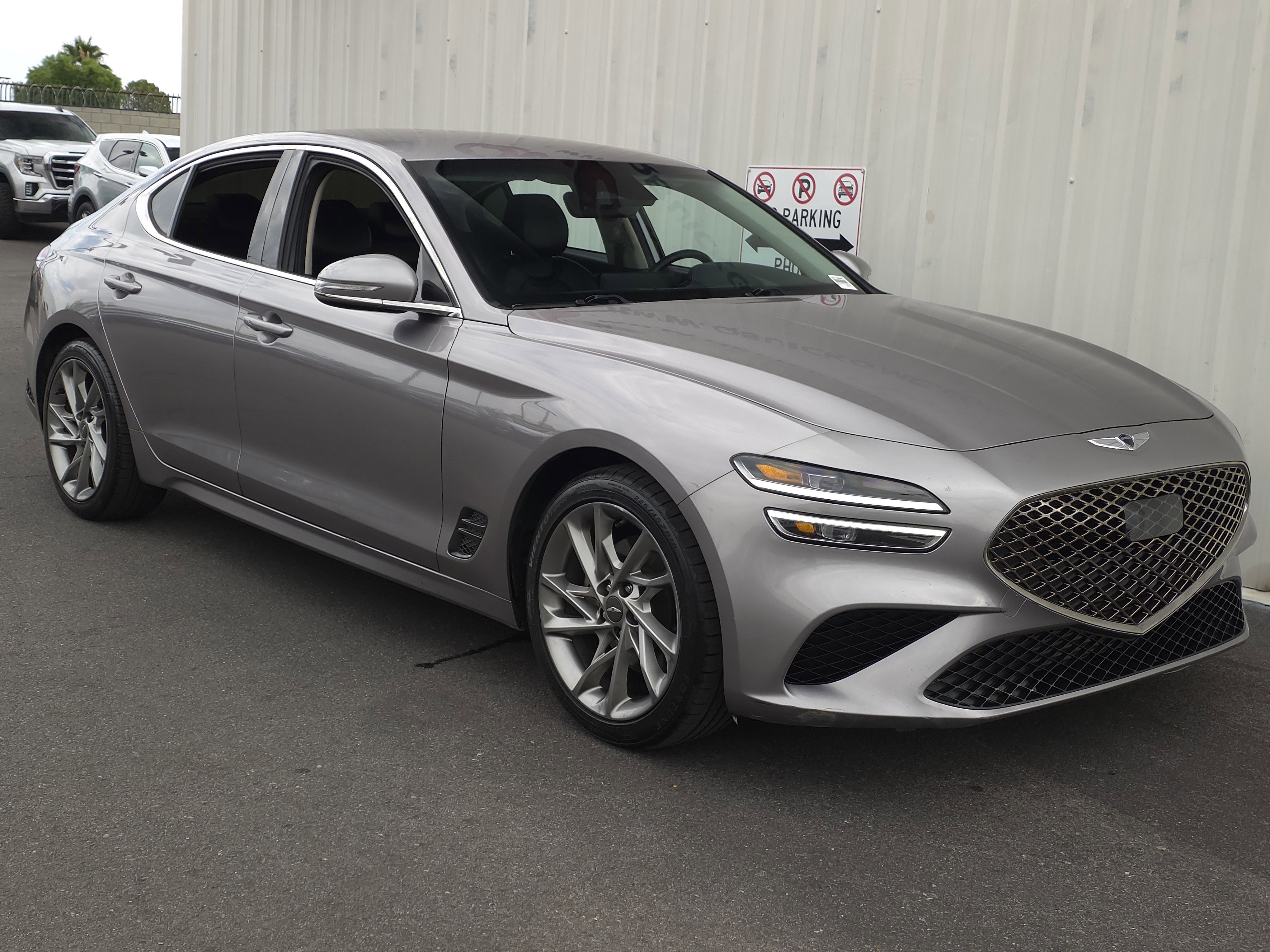 2022 Genesis G70 2.0T