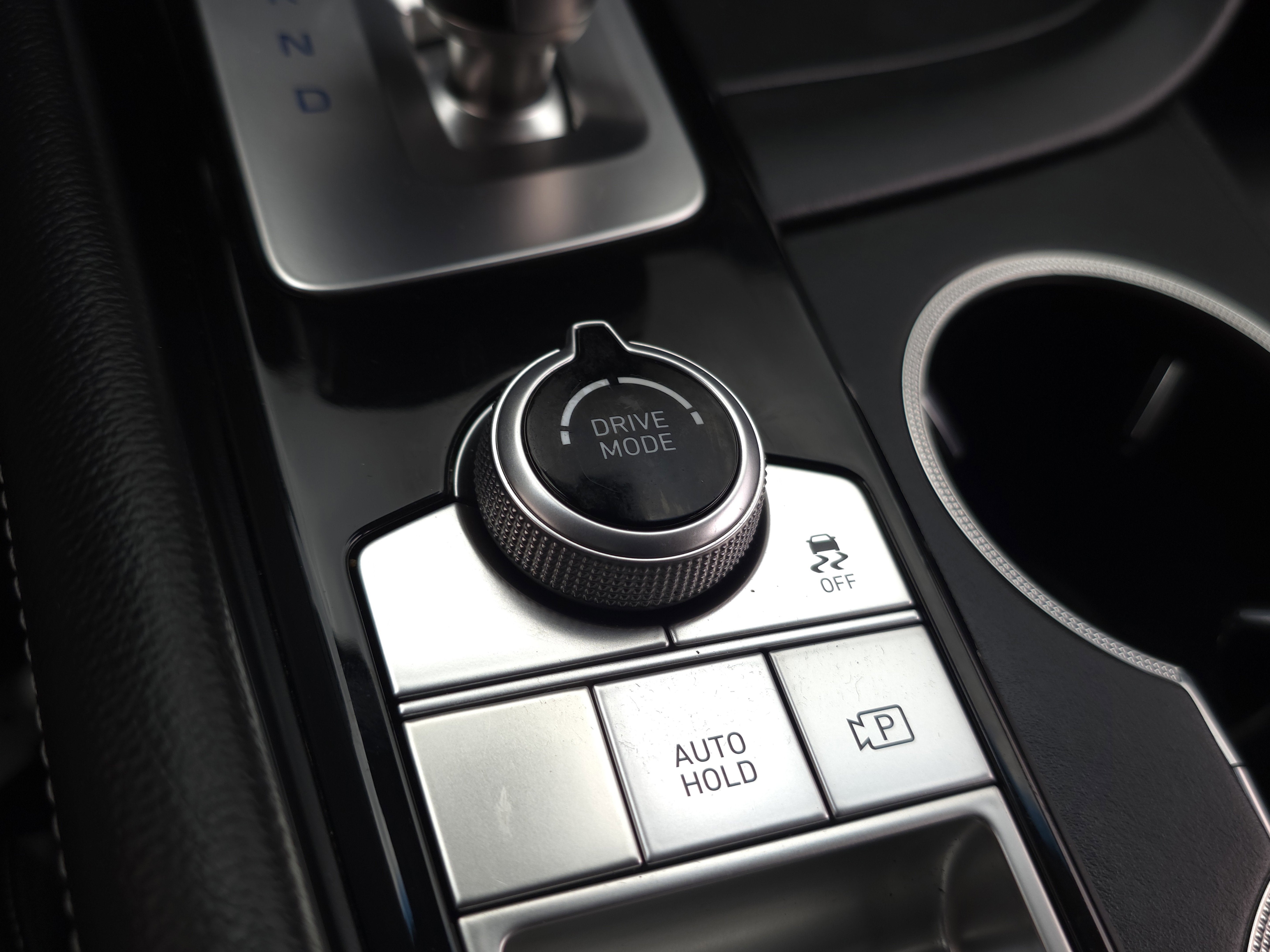 2022 Genesis G70 2.0T