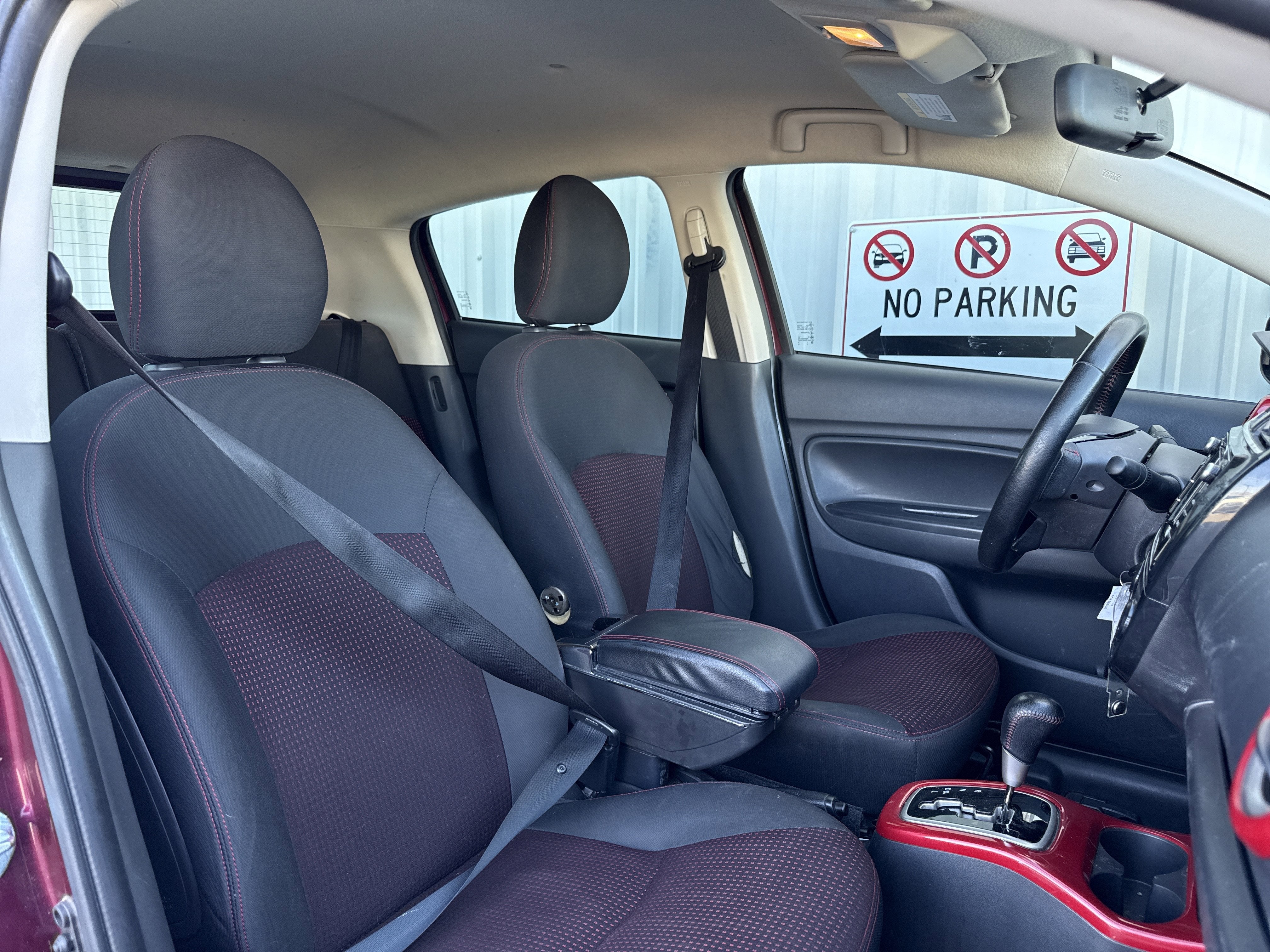 2020 Mitsubishi Mirage LE