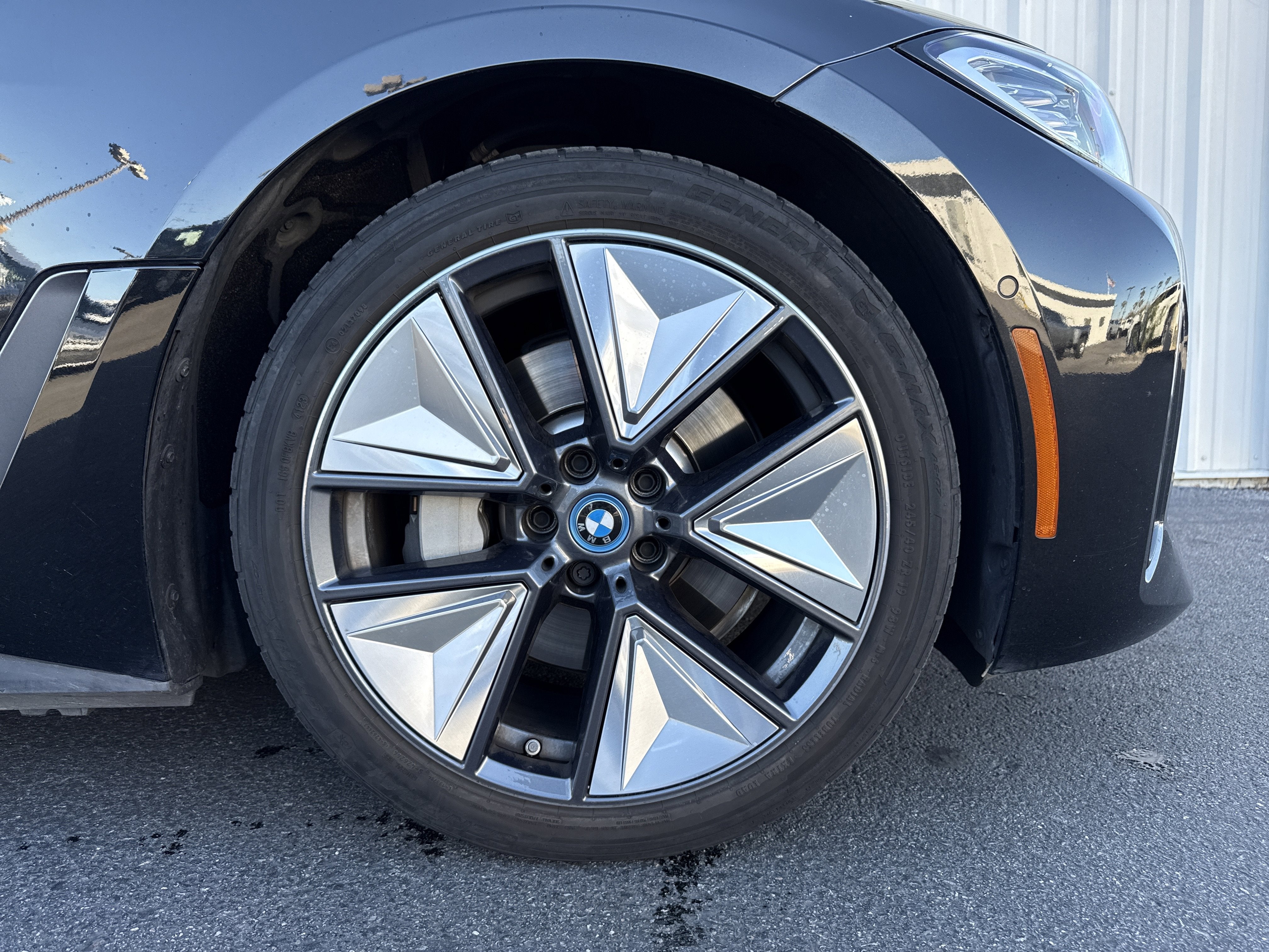 2023 BMW i4 eDrive40