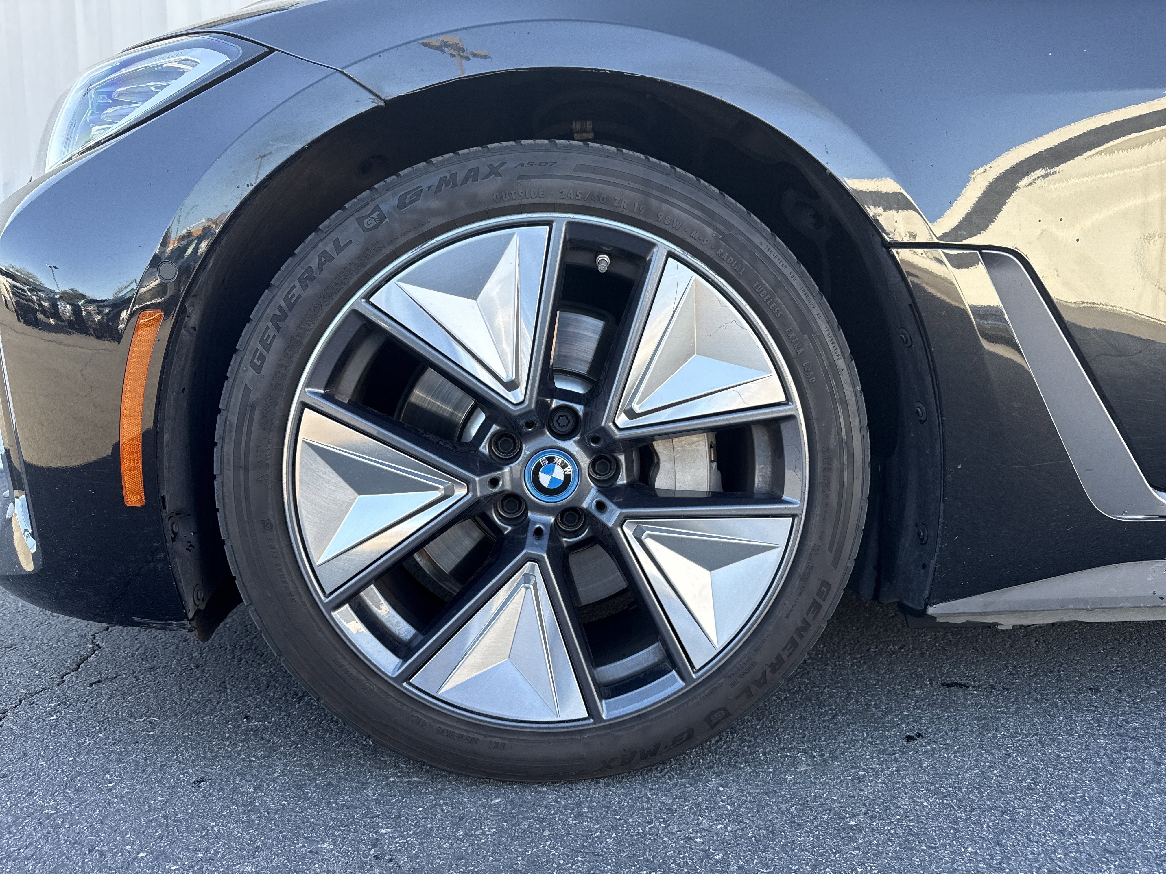 2023 BMW i4 eDrive40